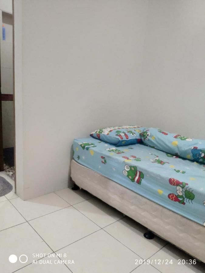 Hostal Kos Omah Yanto 19 Yakarta Exterior foto