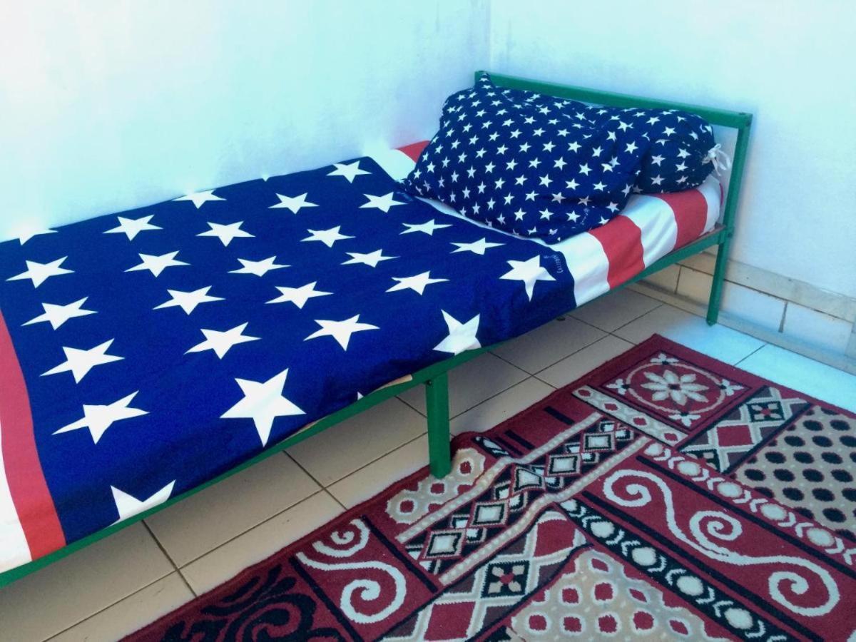 Hostal Kos Omah Yanto 19 Yakarta Exterior foto